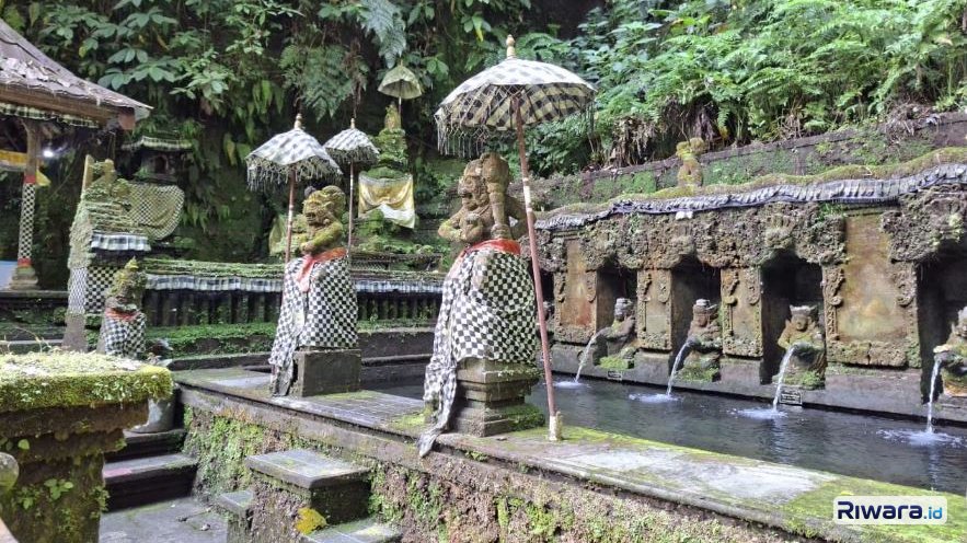 Pura Tadah Uwuk di Kabupaten Klungkung Bali